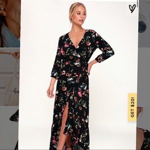 Lulu’s Black floral long sleeve